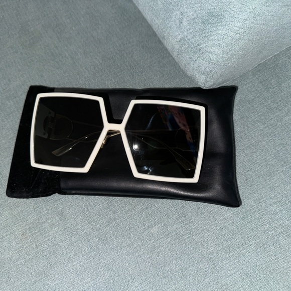 DIOR 30MONTAIGNE SU SQUARE SUNGLASSES IN IVORY - Picture 2 of 6